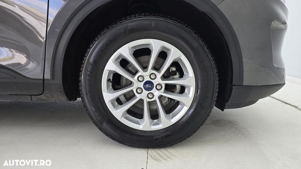Ford Kuga - 22