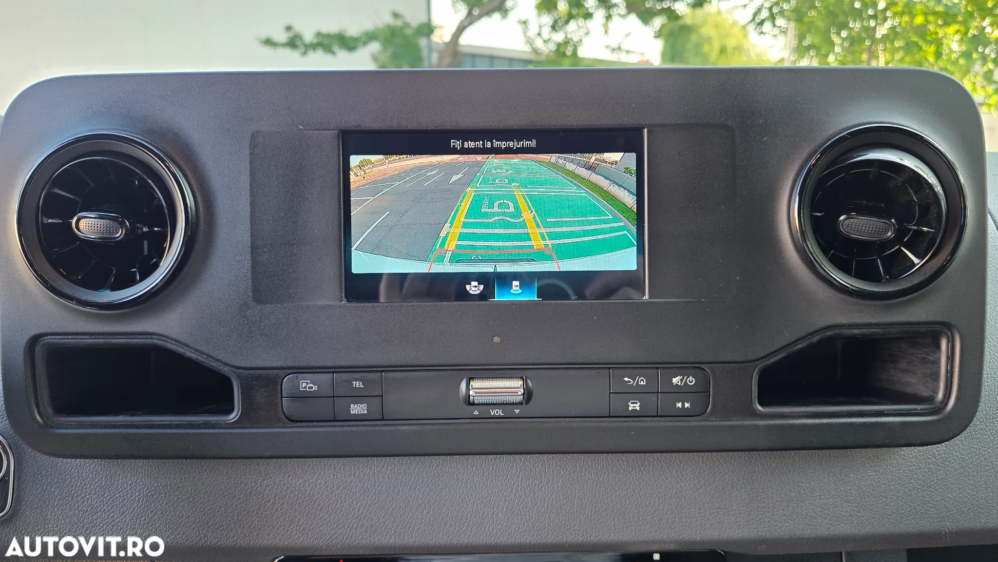 Mercedes-Benz Sprinter - 15