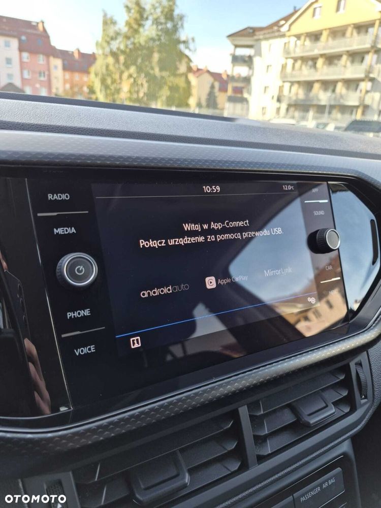 Volkswagen T-Cross - 16