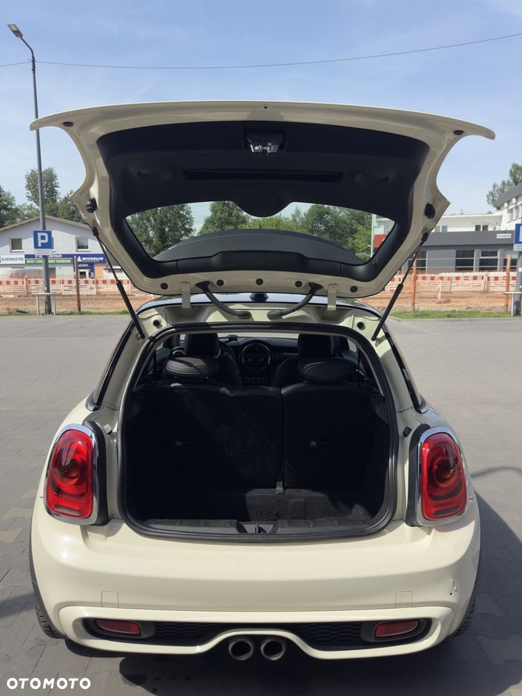 MINI Cooper S Standard - 6