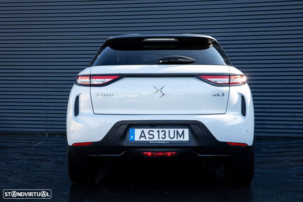 DS DS3 Crossback E-Tense Roofs of Paris - 13