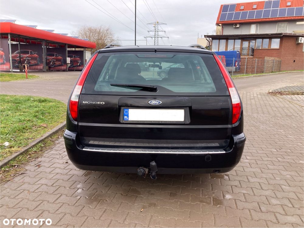 Ford Mondeo 1.8 Ambiente - 8