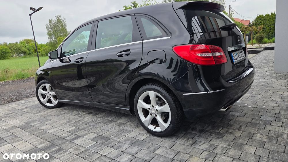 Mercedes-Benz Klasa B 200 (BlueEFFICIENCY) - 30