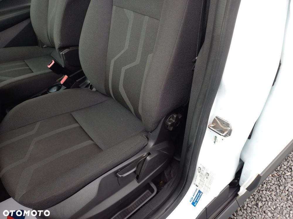 Ford Transit Connect - 29