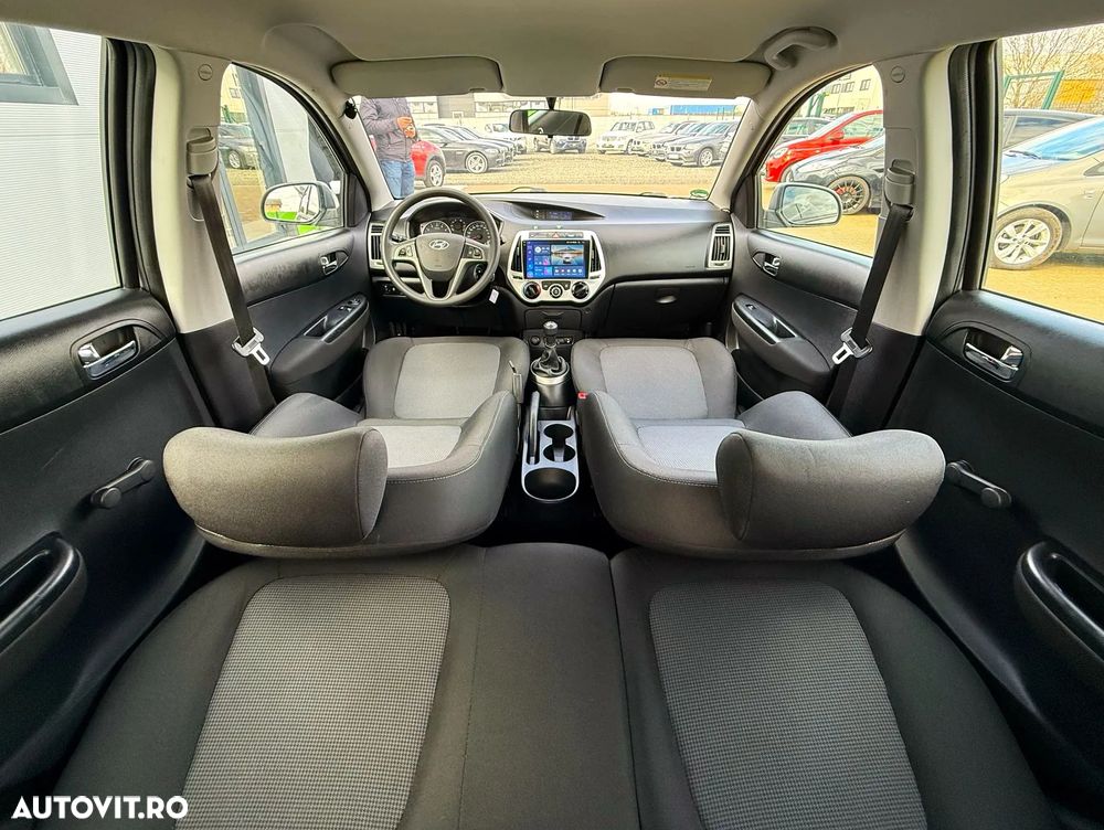 Hyundai i20 1.2 Trend - 23