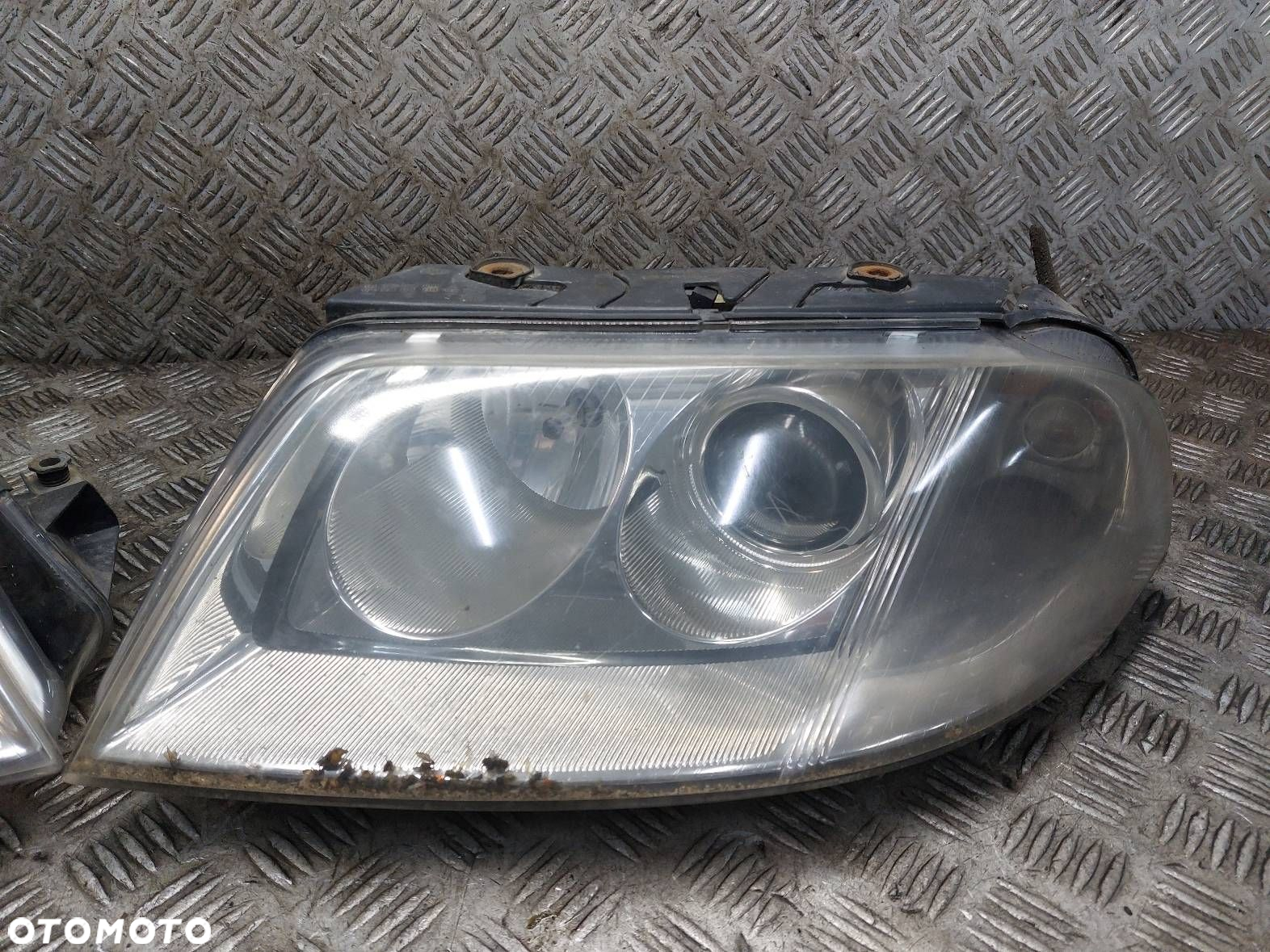 LAMPA LEWY PRZÓD + PRAWY PRZÓD VOLKSWAGEN PASSAT B5 FL LIFT HELLA - 4