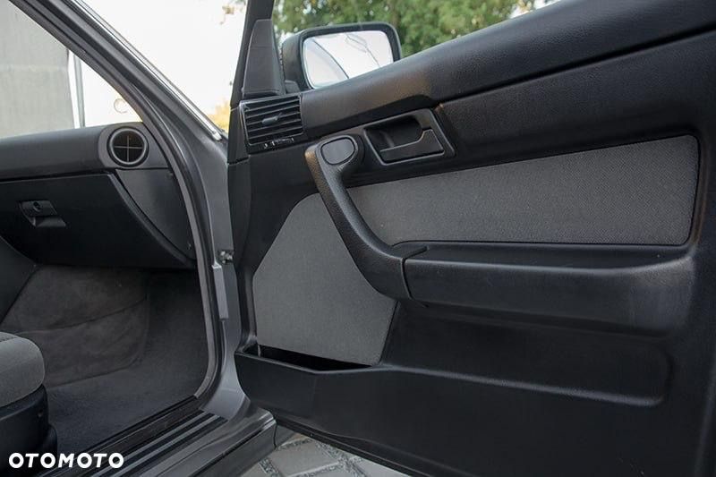 BMW Seria 5 525i - 19