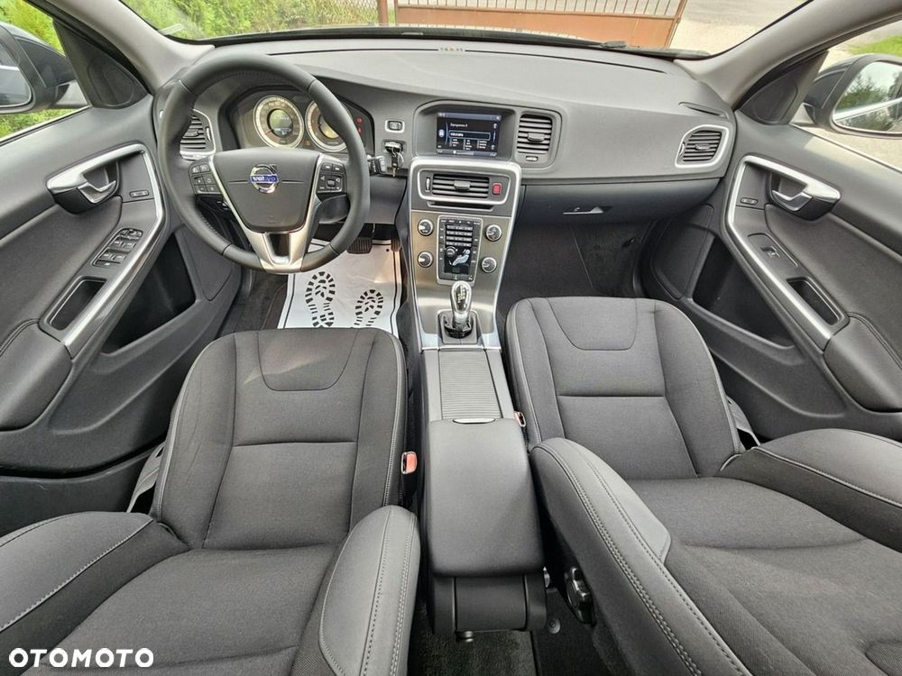 Volvo V60 D4 Geartronic Momentum - 7