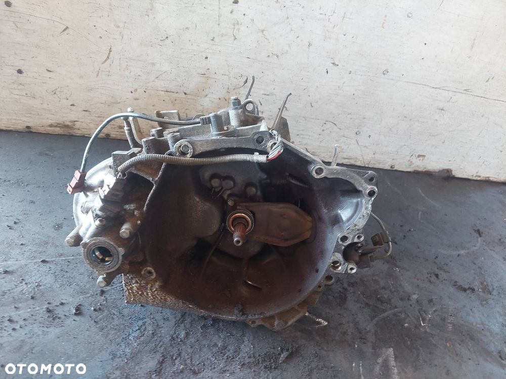 SKRZYNIA BIEGÓW TOYOTA COROLLA E11 LIFT 1.9 D 20TD86 MANUAL 5 BIEGÓW - 1