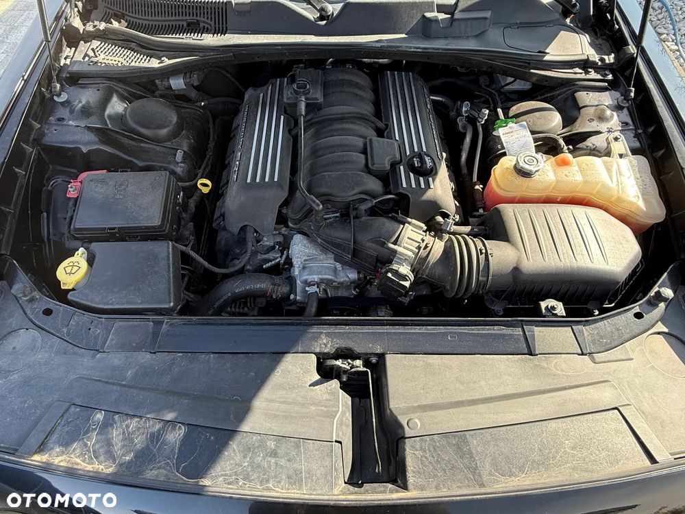 Dodge Challenger 6.4 Scat Pack - 37