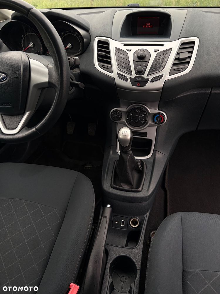 Ford Fiesta - 17