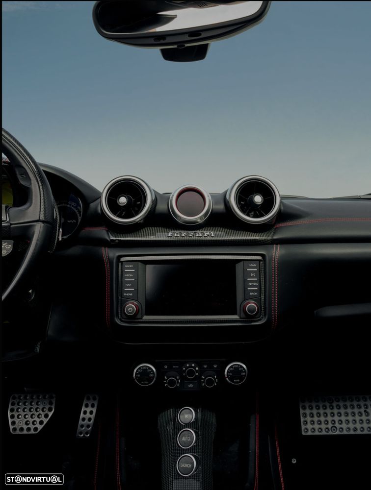 Ferrari California T - 38