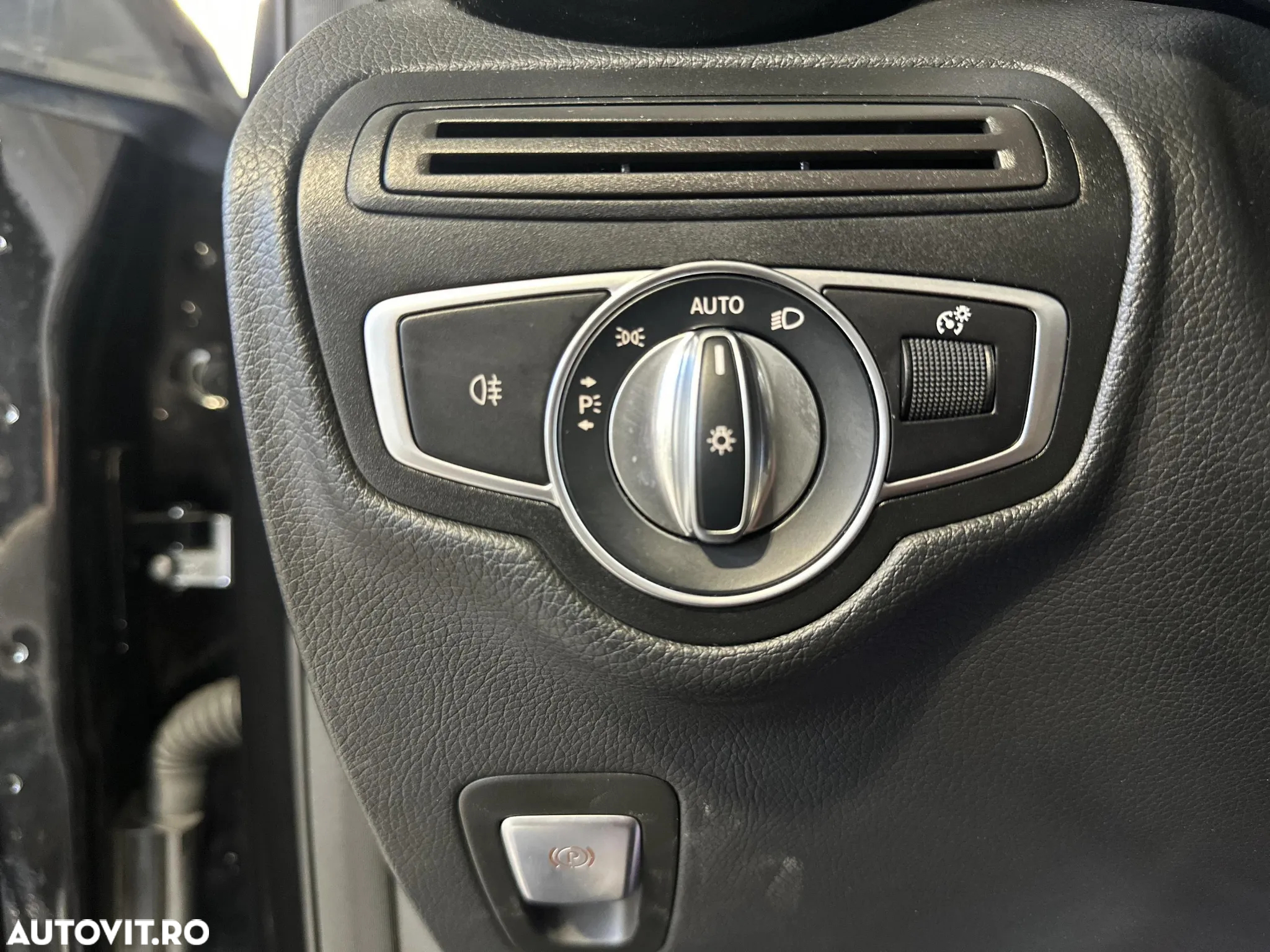 Mercedes-Benz GLC Coupe 300 e 4Matic 9G-TRONIC AMG Line - 15