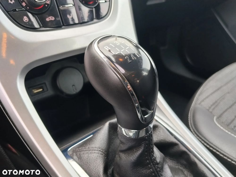 Opel Astra 1.4 T Cosmo - 30