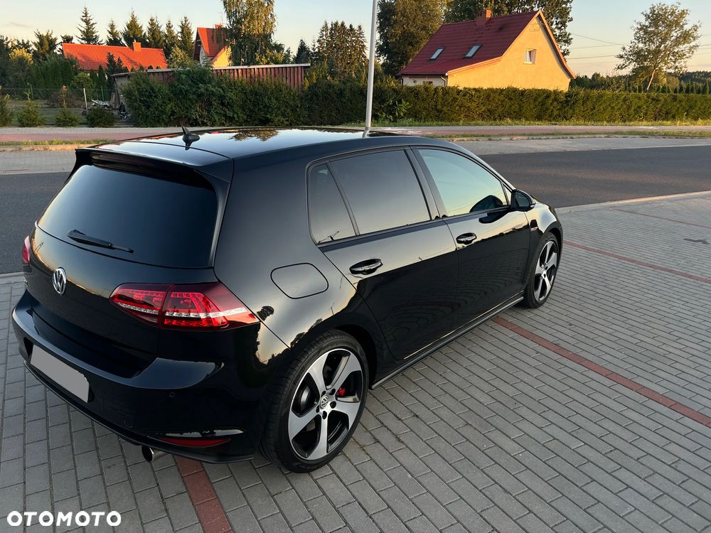 Volkswagen Golf 2.0 TSI BMT GTI Performance - 28