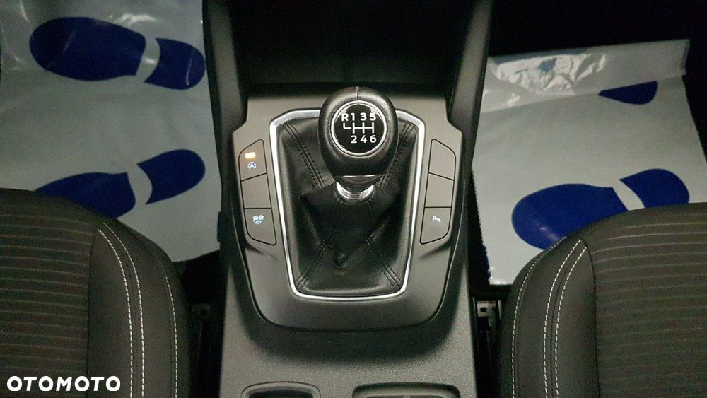 Ford Kuga - 30