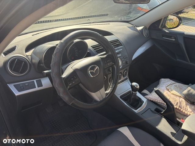 Mazda 3 - 5