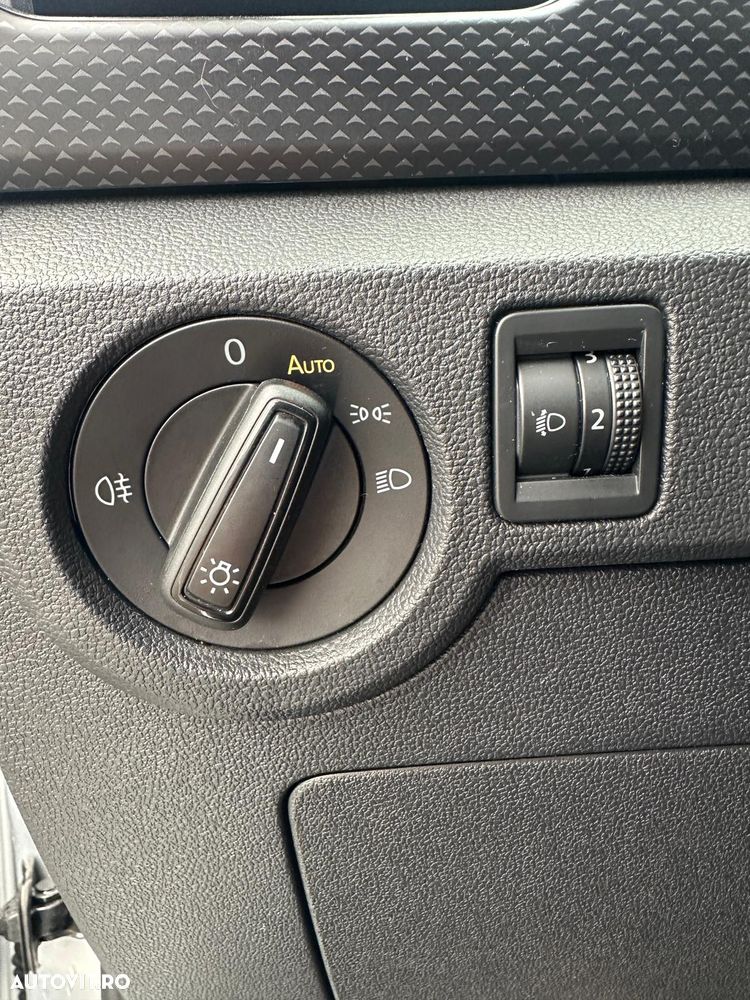 Volkswagen T-Cross - 14