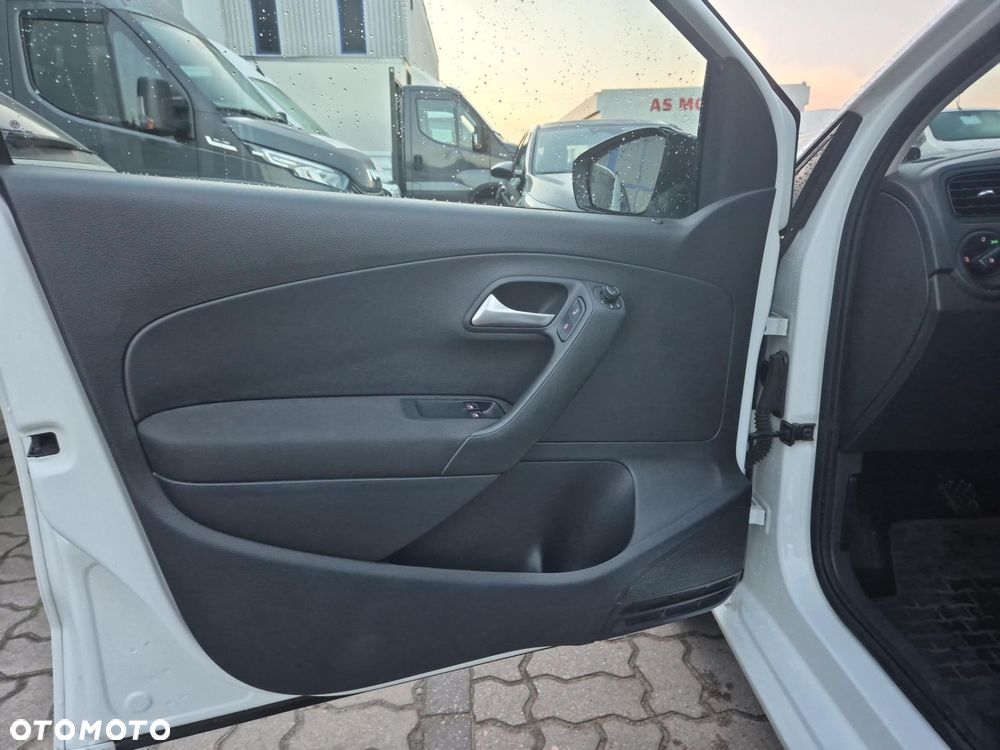 Volkswagen Polo 1.0 Trendline Perfectline - 10