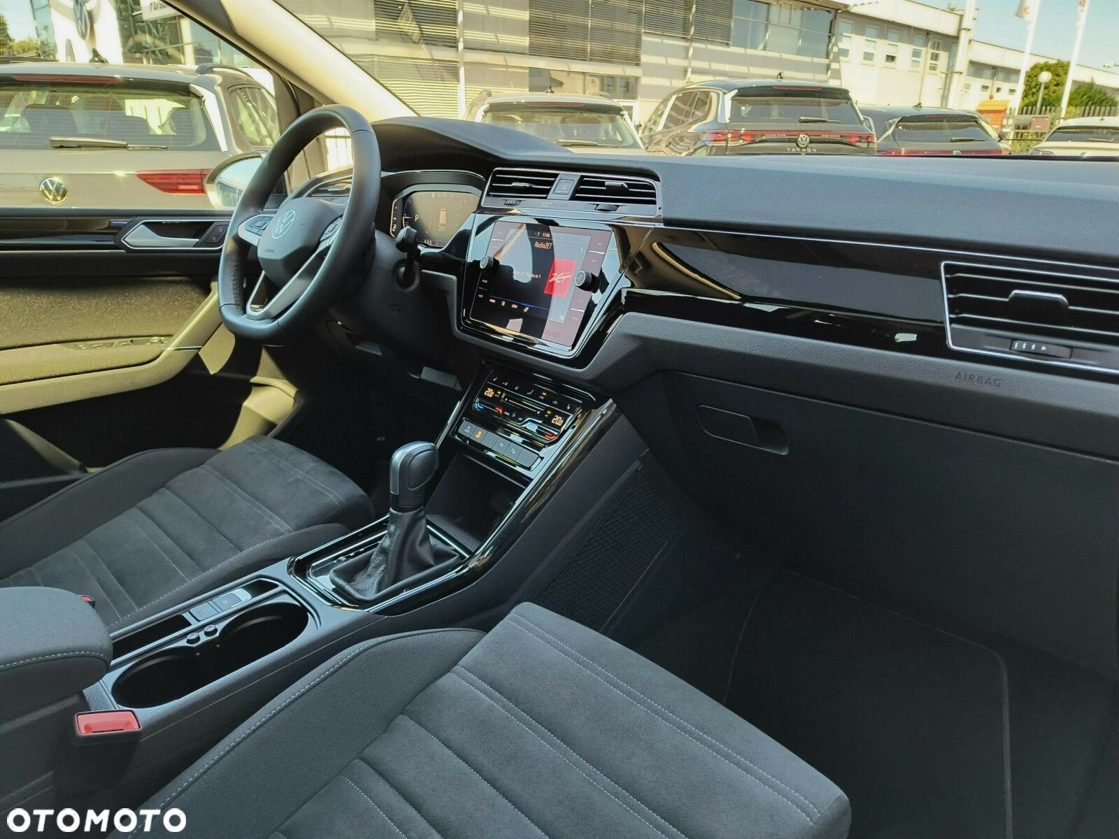 Volkswagen Touran 2.0 TDI BMT Highline DSG - 9