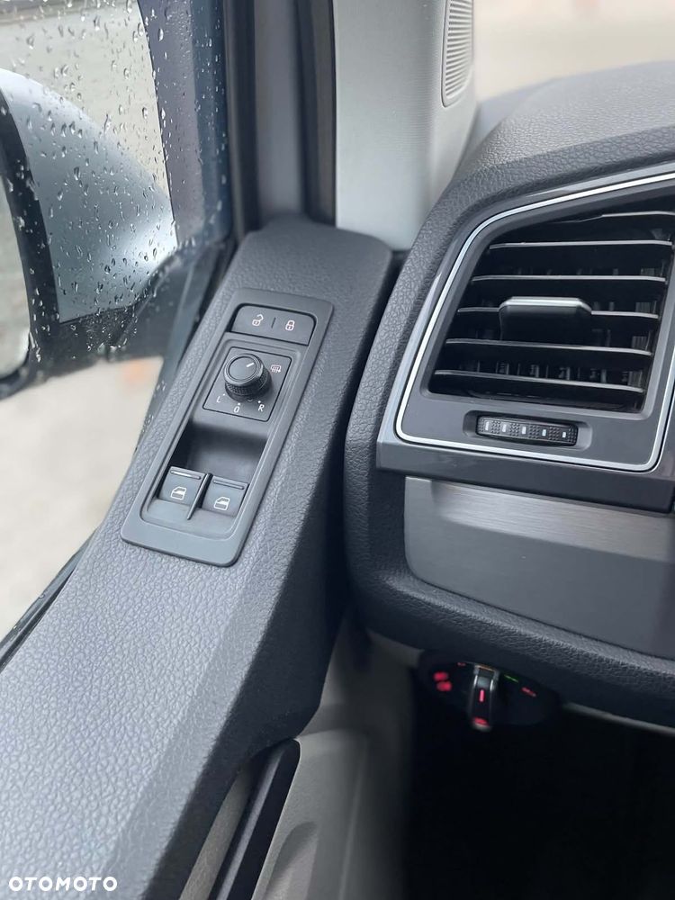 Volkswagen Transporter - 20