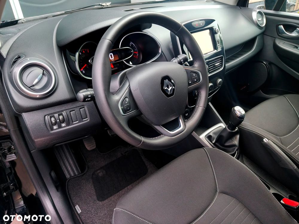 Renault Clio 1.2 16V 75 LIMITED - 20
