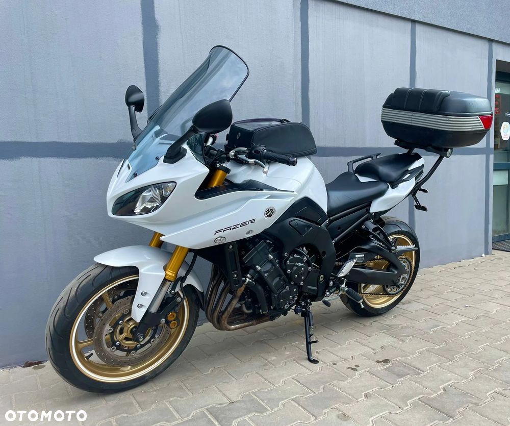 Yamaha FZ8 - 4