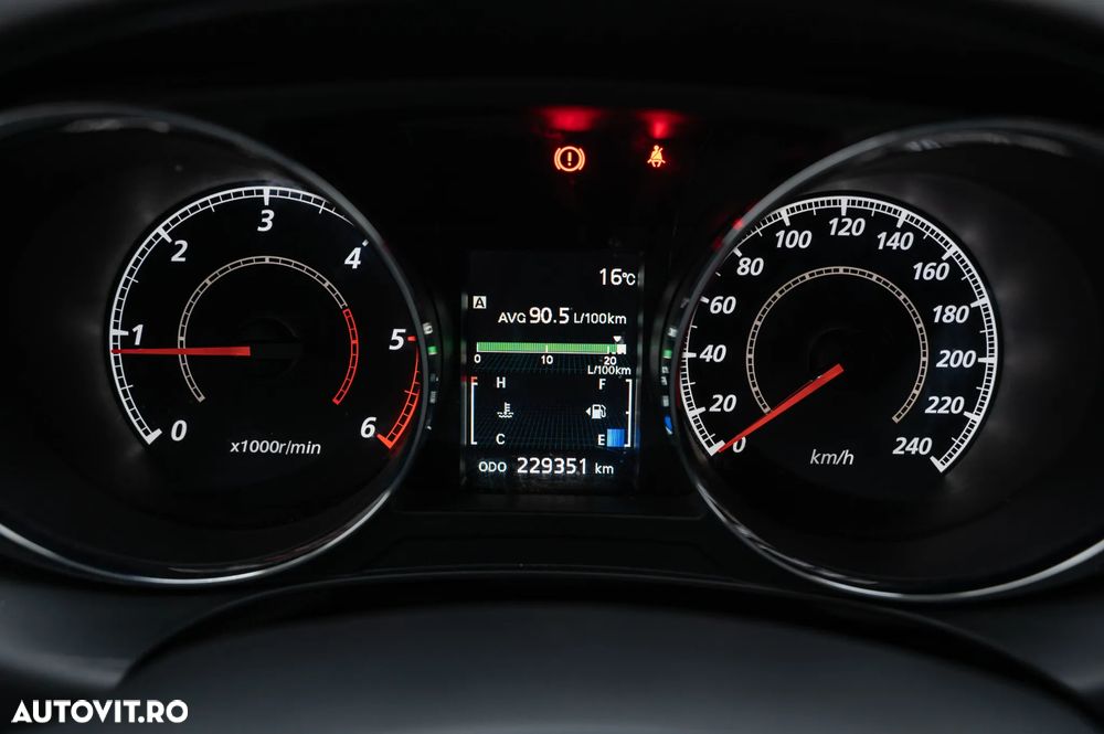 Mitsubishi ASX 1.8 DI-D 4WD Instyle - 24