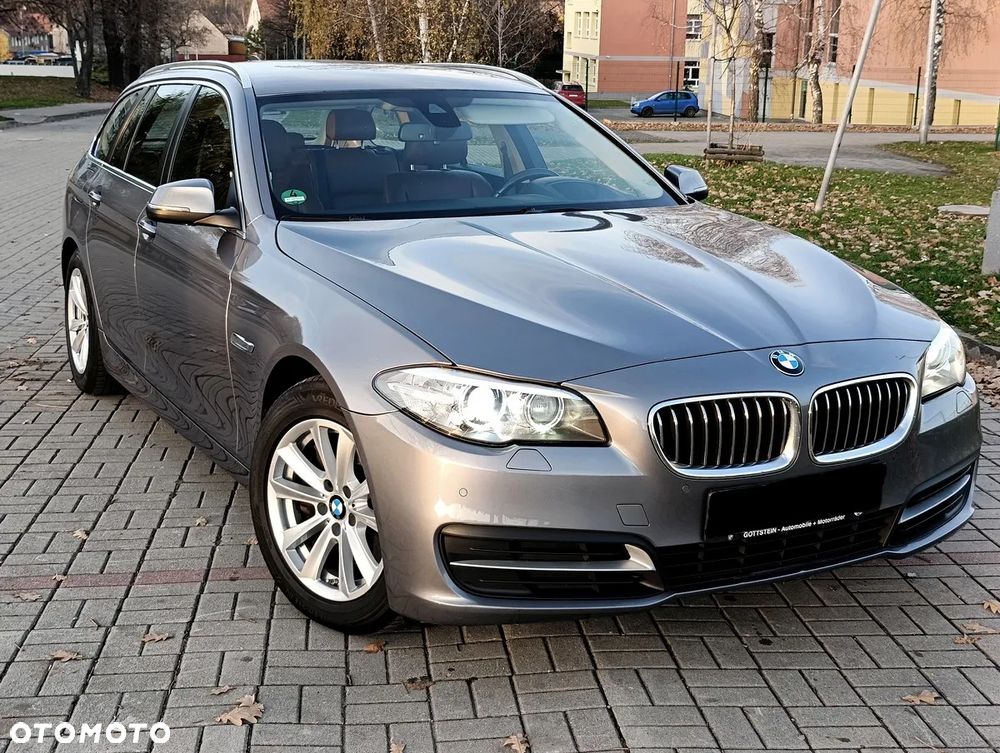 BMW Seria 5 525d Sport-Aut Modern Line - 2