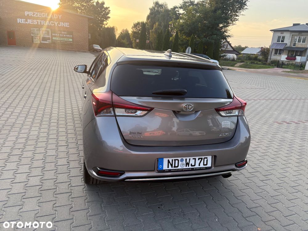 Toyota Auris 1.2 T GPF Premium - 7