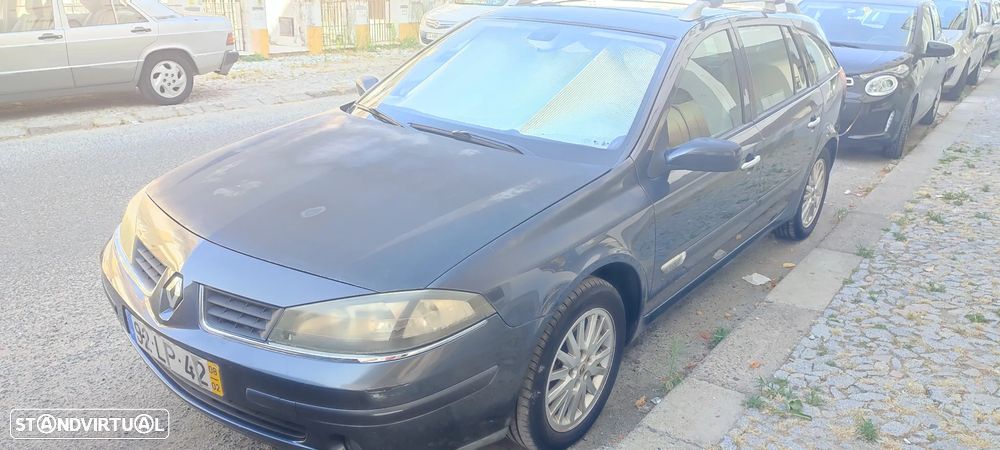 Renault Laguna Break 2.0 dCi FAP Initiale - 8