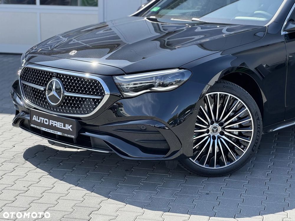 Mercedes-Benz Klasa E 300 PHEV 4-Matic AMG 9G-Tronic - 3