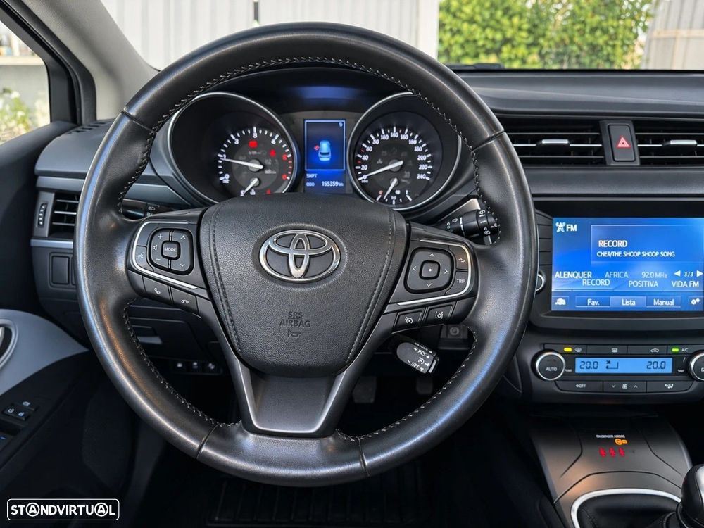 Toyota Avensis Touring Sports 1.6 D-4D Exclusive - 18