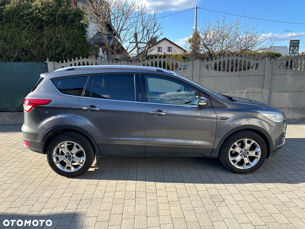 Ford Kuga 2.0 TDCi 4WD Titanium - 4