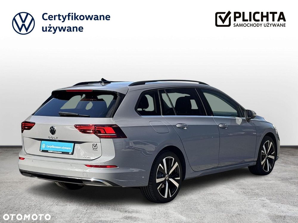 Volkswagen Golf - 6