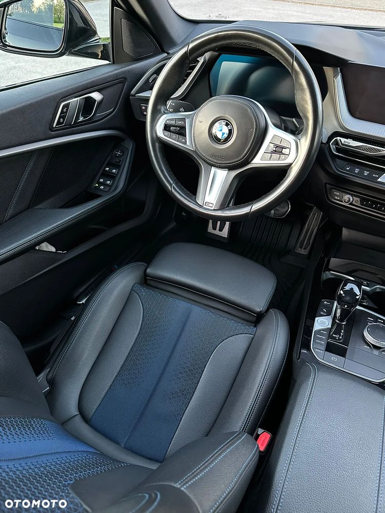BMW Seria 2 218i Sport Line - 23