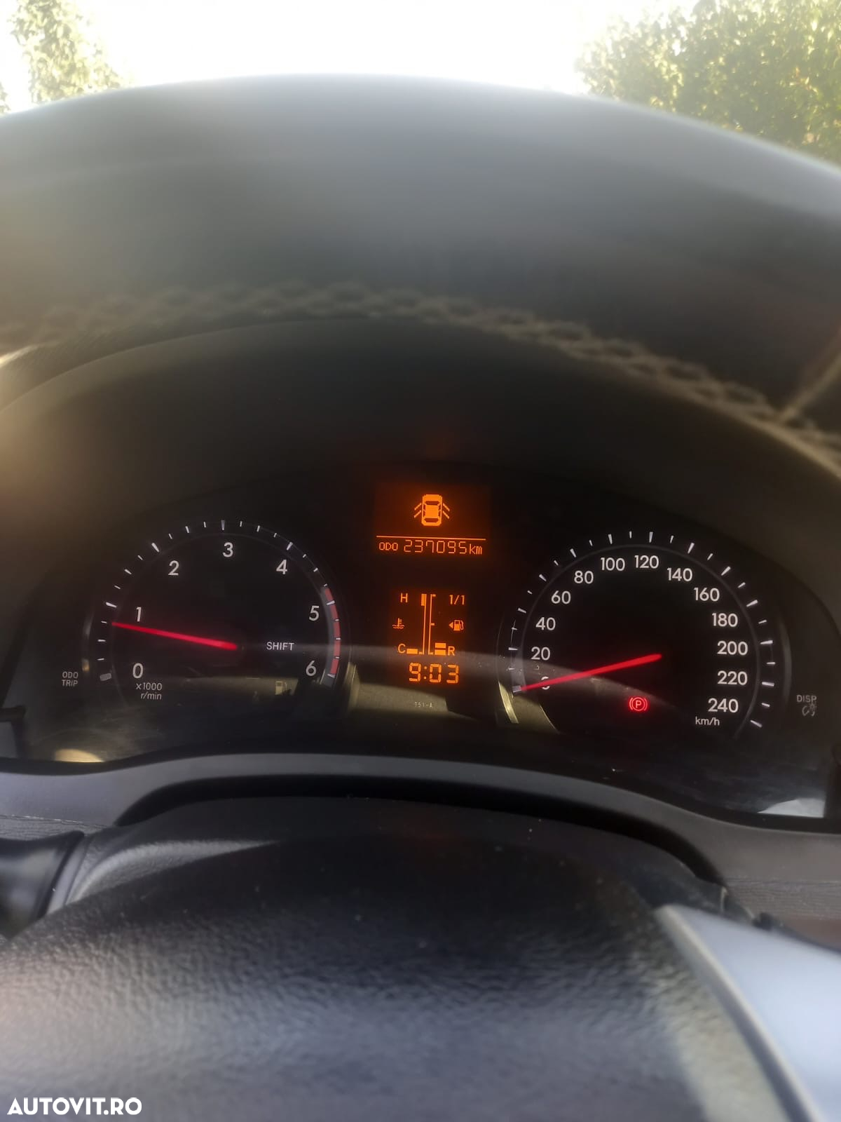 Toyota Avensis 2.0 D-4D Executive - 10
