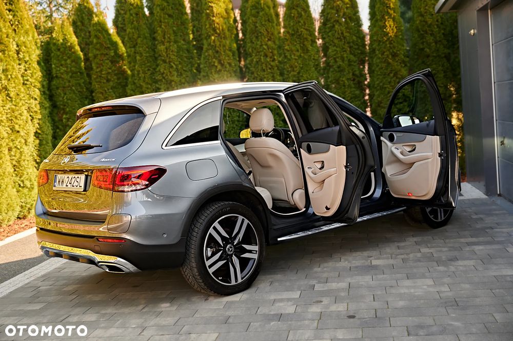 Mercedes-Benz GLC 300 e 4-Matic Business Edition - 15