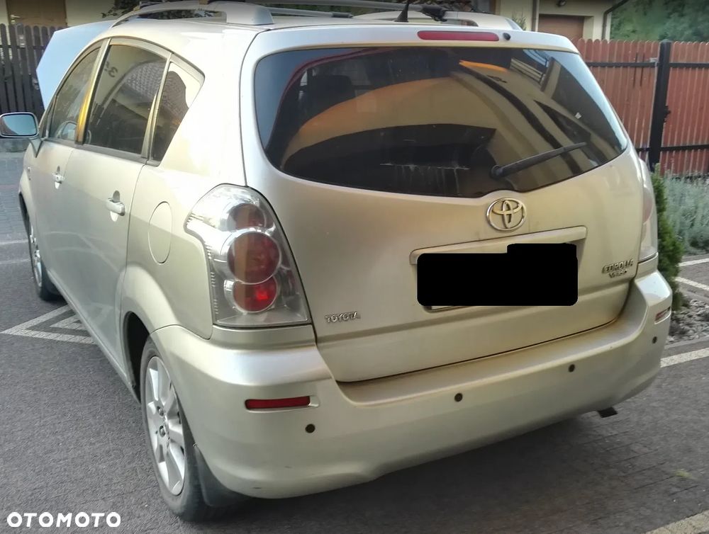 Toyota Corolla Verso 2.0 D-4D Terra 7os - 7