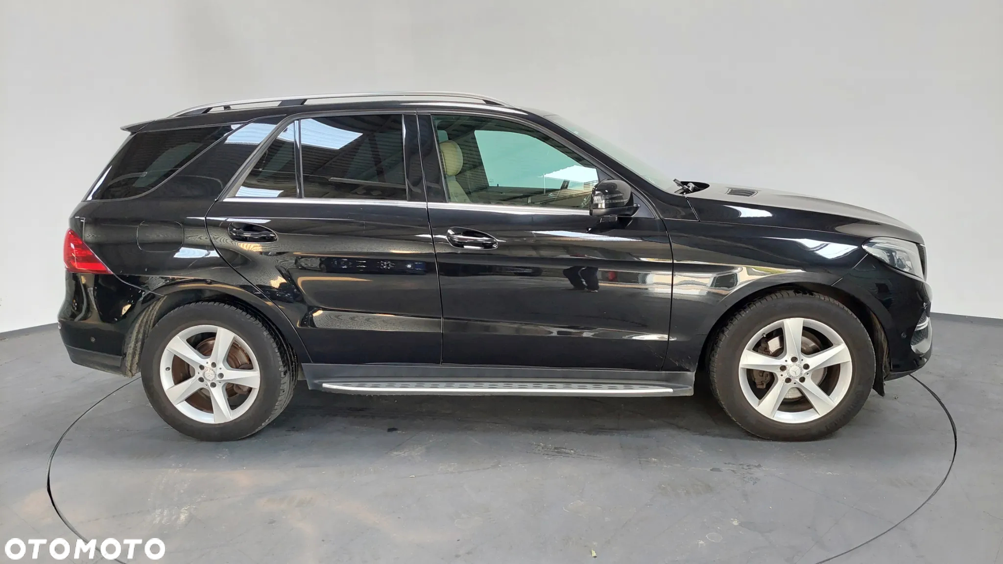 Mercedes-Benz GLE 350 d 4-Matic - 4
