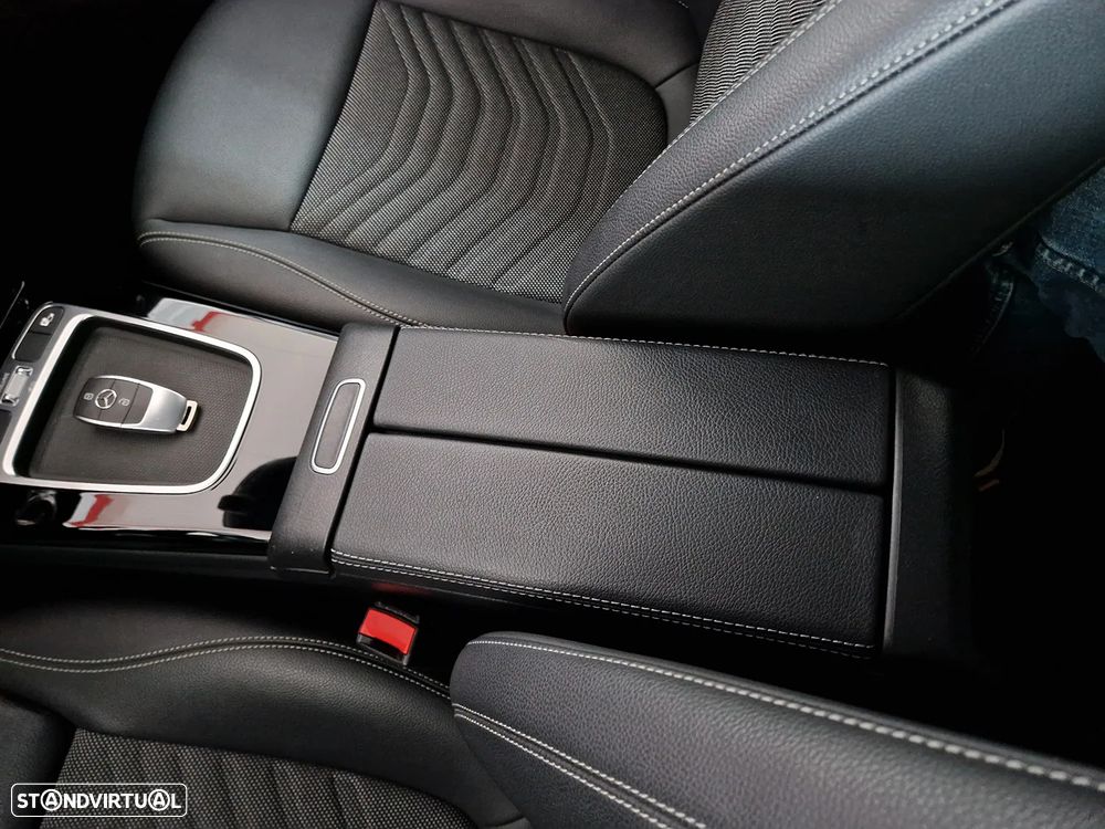 Mercedes-Benz A 250 e - 50