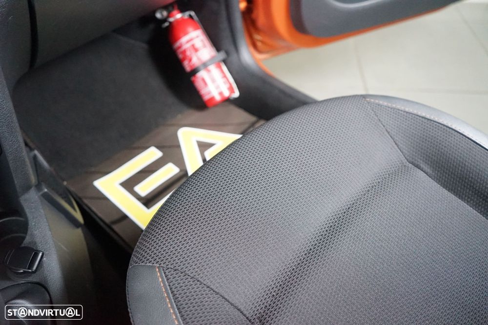 Dacia Sandero Stepway TCe 90 Easy-R S&S Celebration - 36