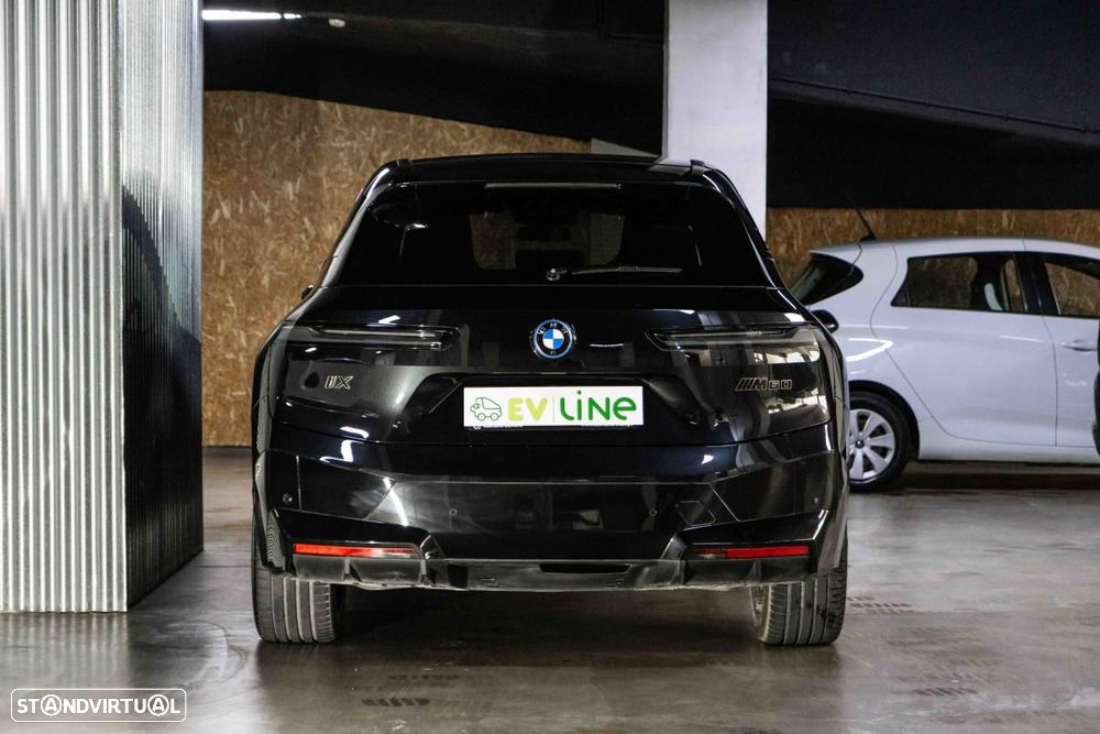 BMW iX M60 - 32