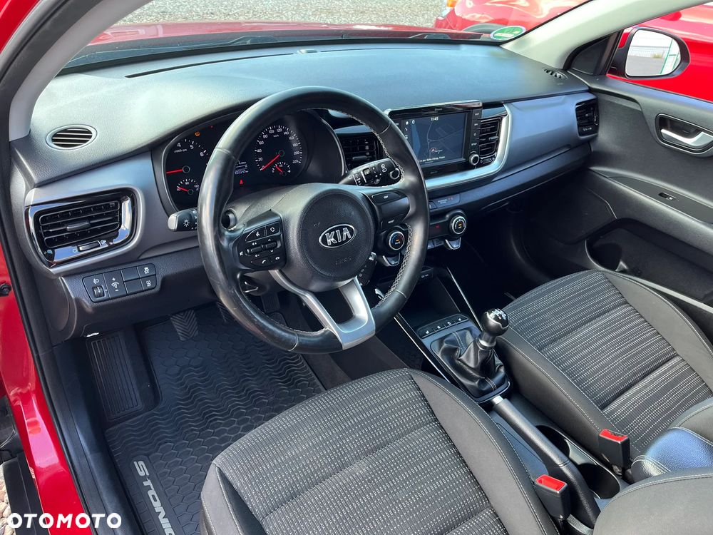 Kia Stonic - 18