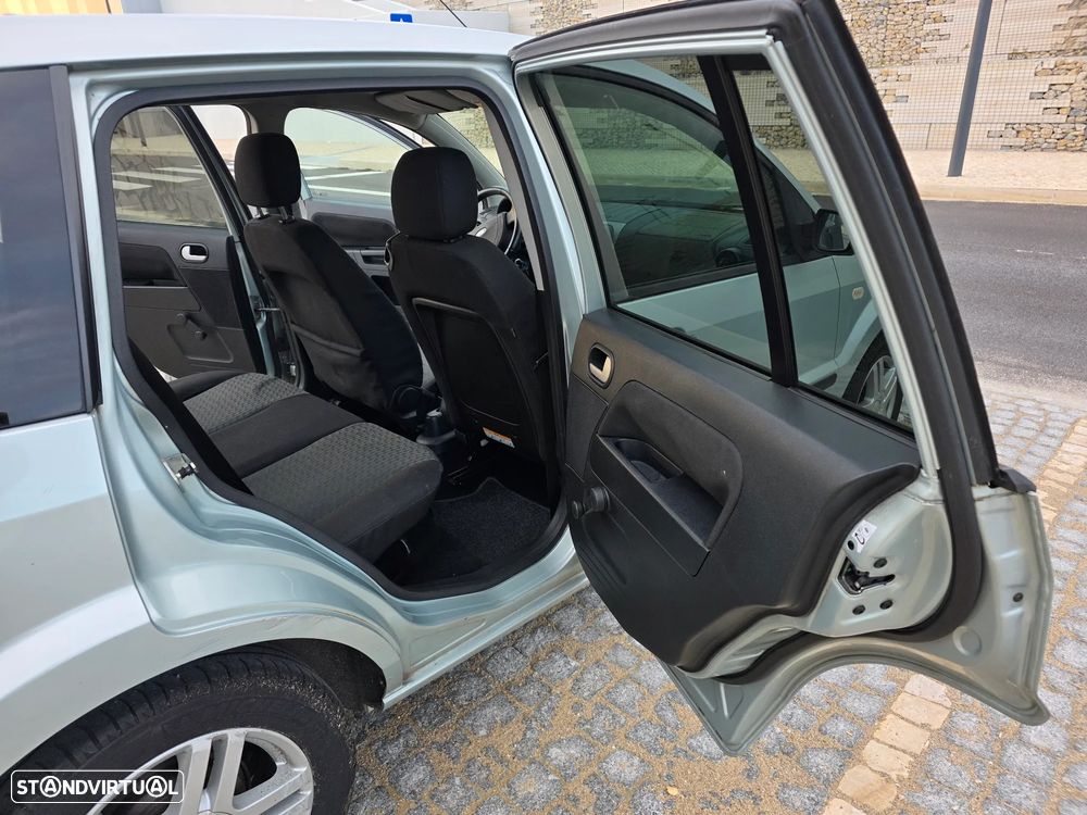 Ford Fusion 1.25 Zetec - 10