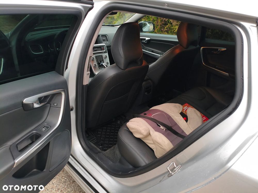 Volvo V60 Cross Country T5 AWD Geartronic Momentum - 7