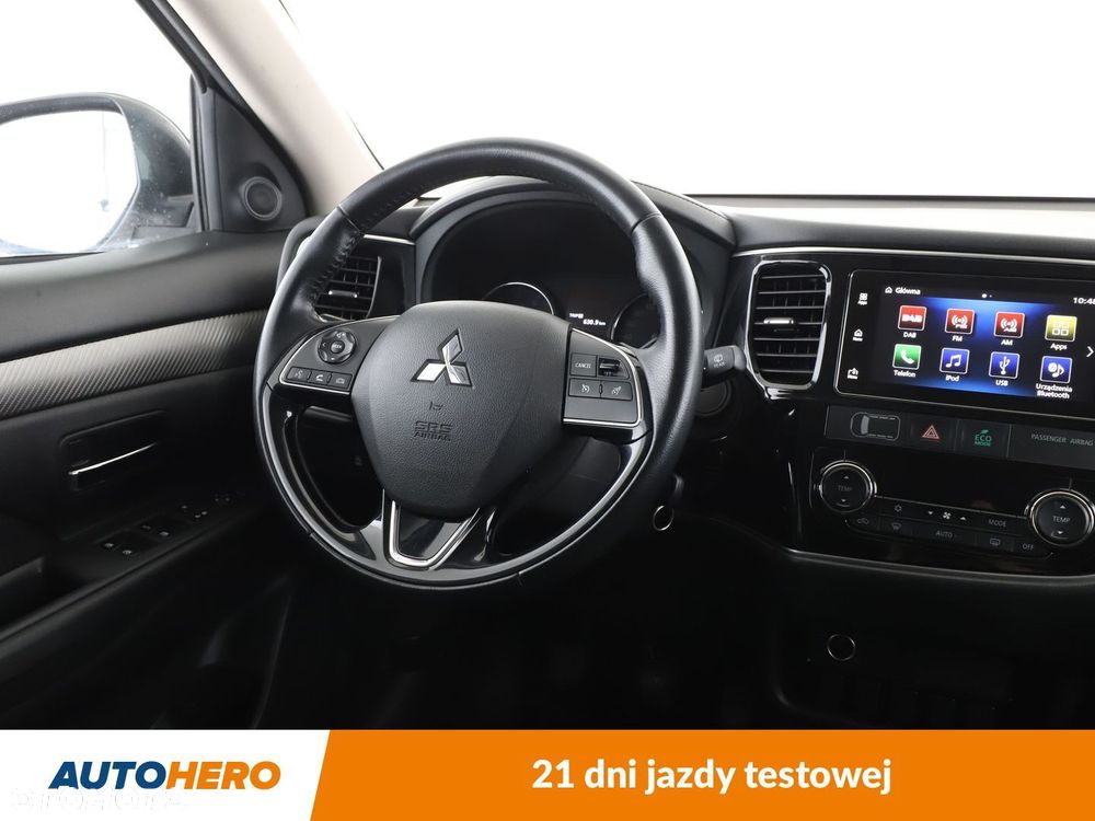 Mitsubishi Outlander - 13