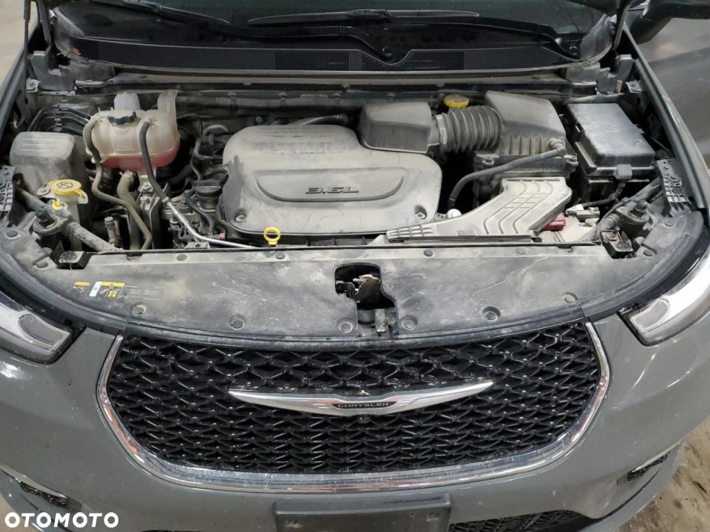 Chrysler Pacifica - 12