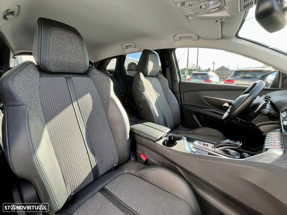 Peugeot 3008 1.2 PureTech Allure Pack EAT8 - 13