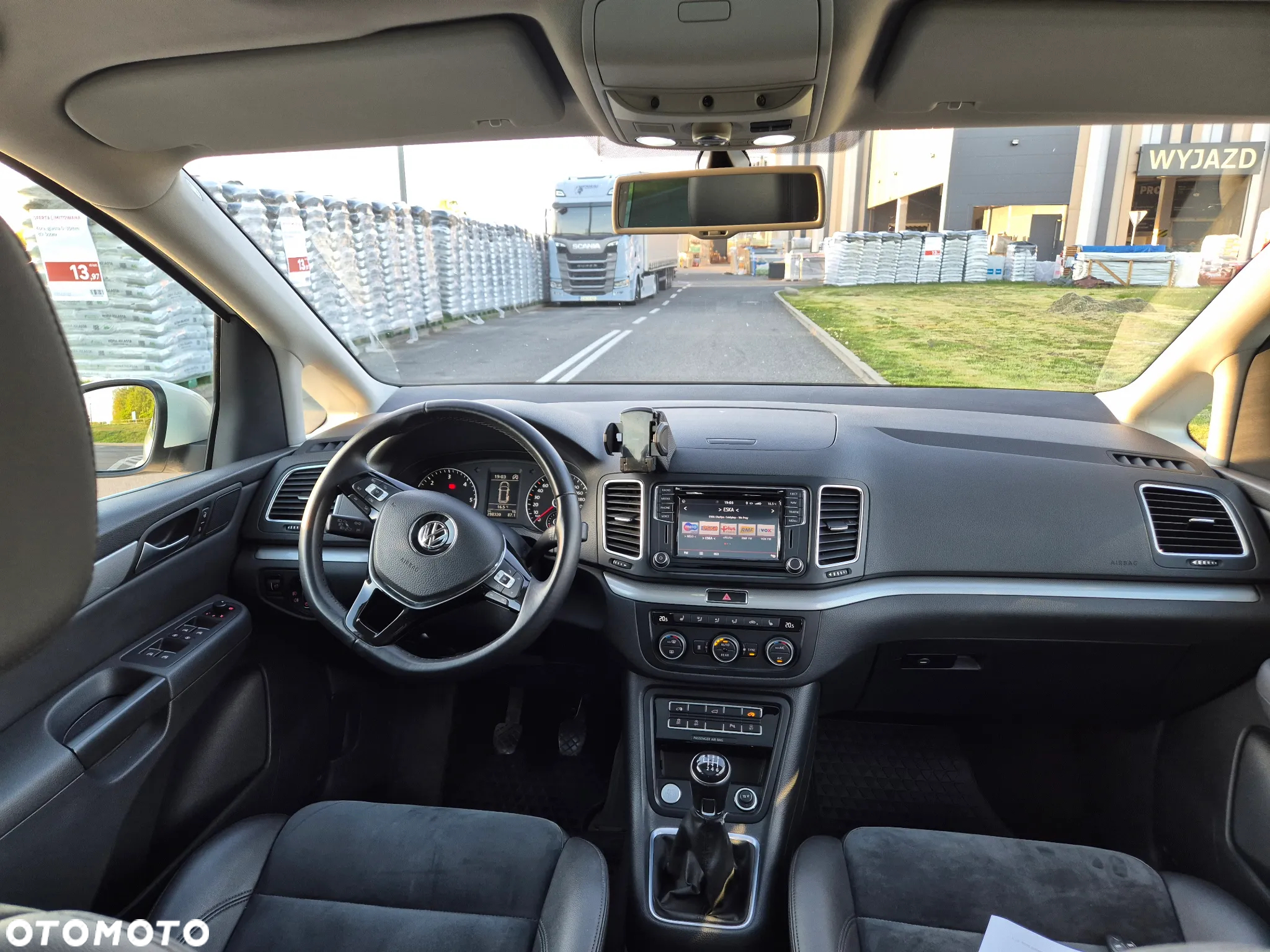 Volkswagen Sharan 2.0 TDI 4Mot Comfortline - 19
